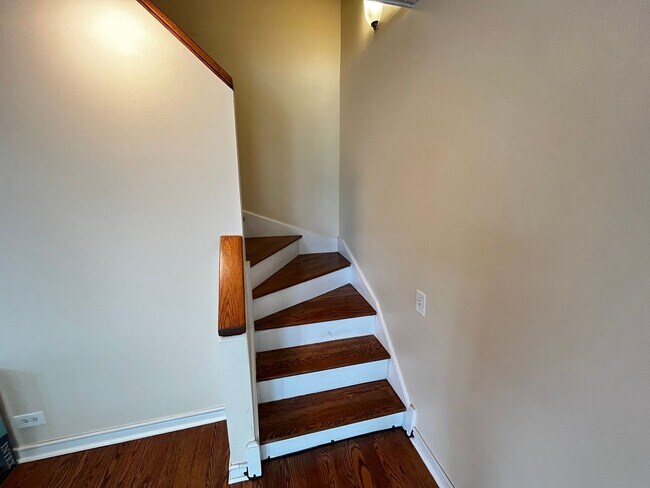 Building Photo - Spacious 2-story, 2-Bedroom Condo in Prime Buena Park Location Near the Lake
