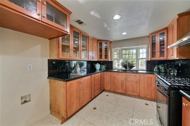 Building Photo - 25252 Delphinium Ave