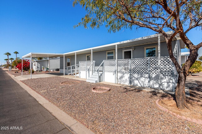 Building Photo - 2650 W Union Hills Dr