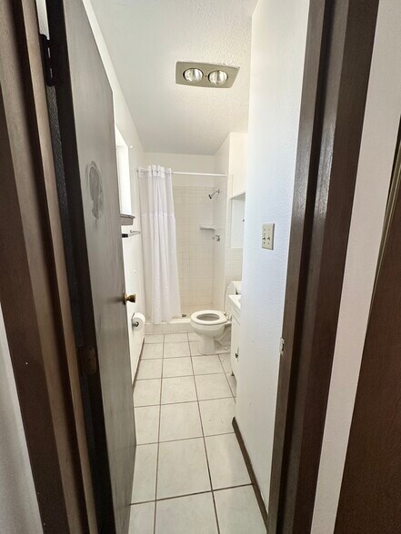 Building Photo - 2613 Schooner Dr