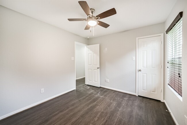 Building Photo - 14906 Twilight Knl Trl