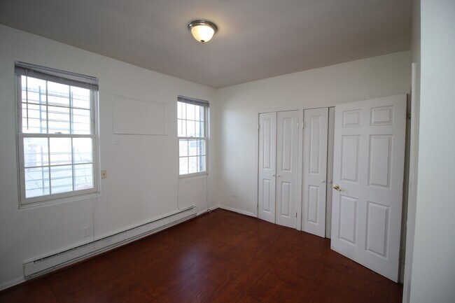 Building Photo - 212 E Biddle St