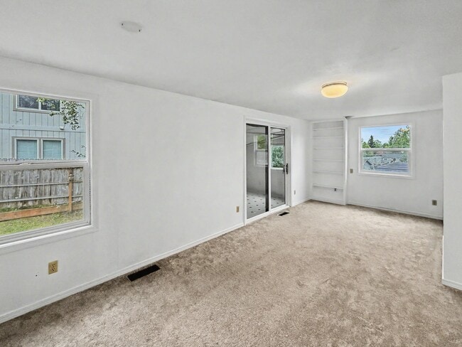Building Photo - 1340 Norene St