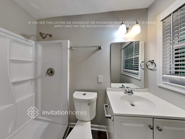 Building Photo - 2362 Springdale Cir SW