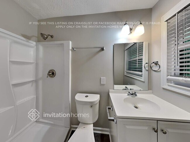 Building Photo - 2362 Springdale Cir SW