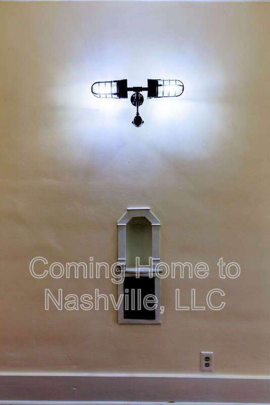 Building Photo - 1806 Russell St
