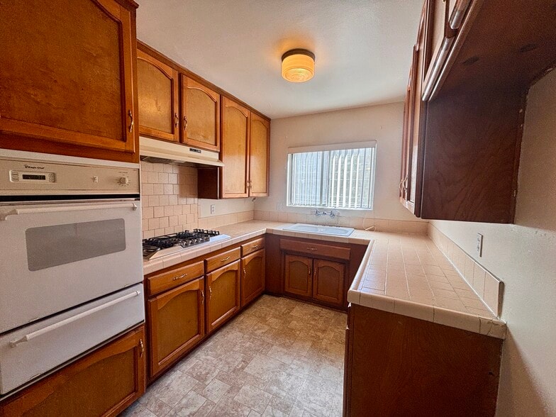 Building Photo - 524 N 21st St