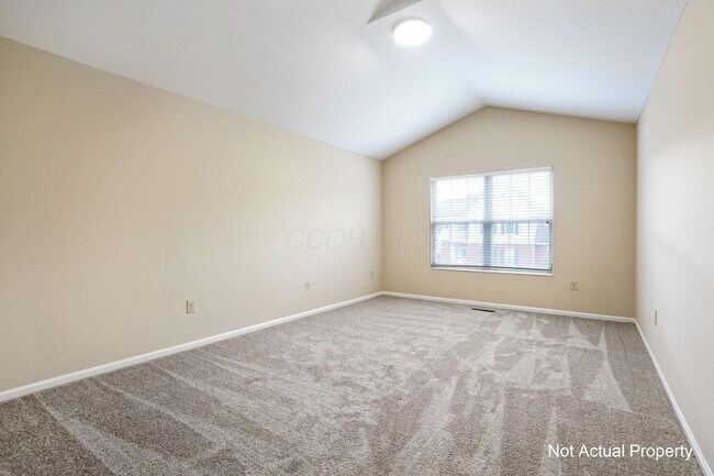 Building Photo - 5002 Stratford Pine Ln