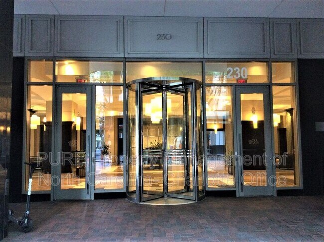 Building Photo - 230 S Tryon St