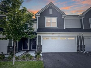Building Photo - 3034 Basswood St