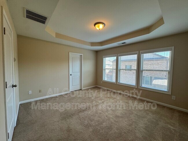 Building Photo - 837 Ivy Vine Pl