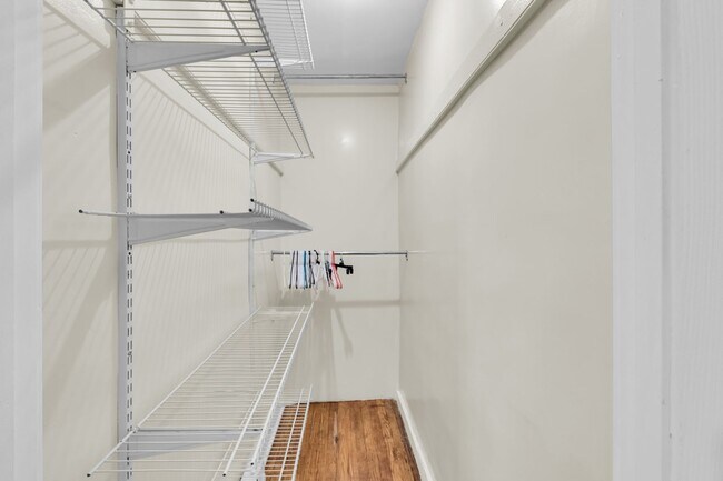 Building Photo - 521 N Ninth St