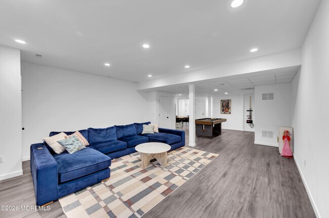 Building Photo - 1675 St Regis Ct