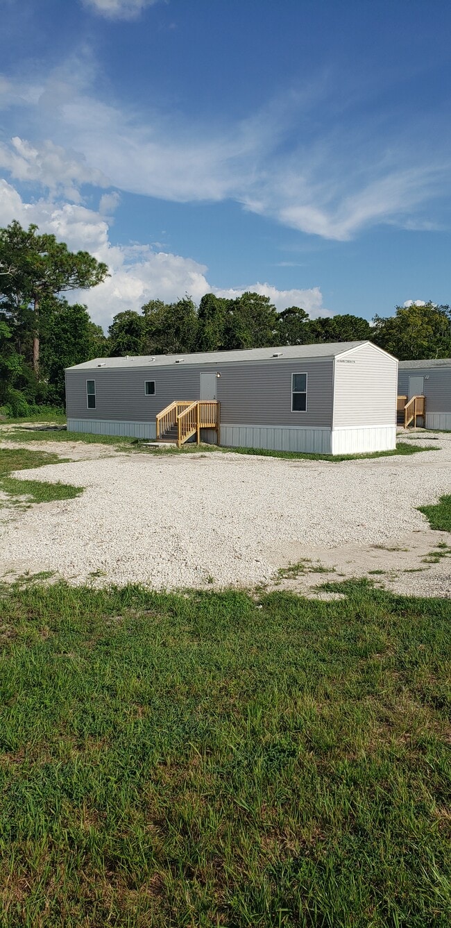 Building Photo - 17020 Meridian Blvd