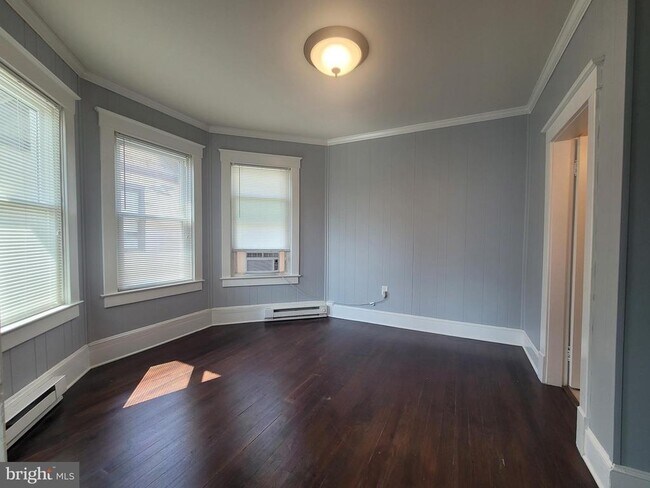 Building Photo - 537 N Loudoun St