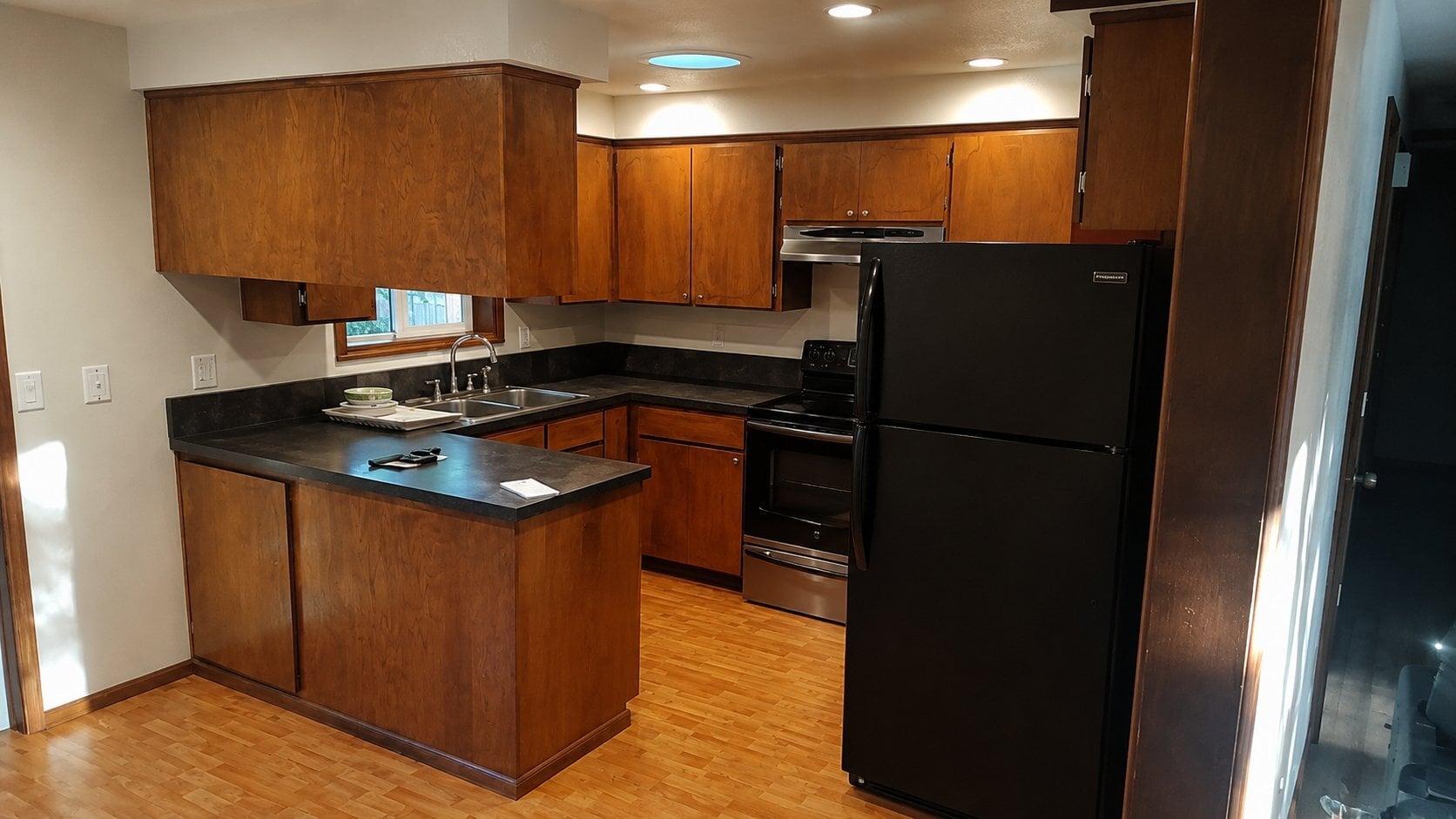 Building Photo - 3138 SE Hathaway Dr