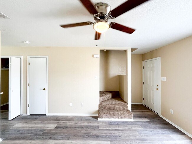 Building Photo - 4501 Jeff Scott Dr
