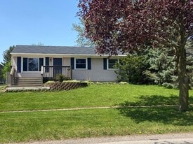 734 S. Walnut Street-Howell - 734 S Walnut St