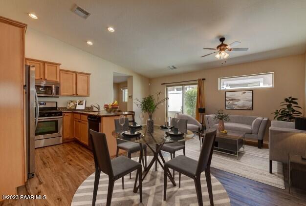 Building Photo - 915 Gail Gardner Way