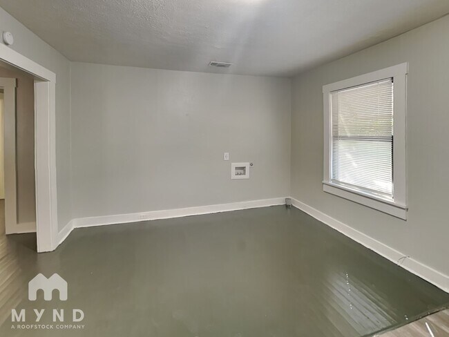 Building Photo - 4105 Elizabeth St