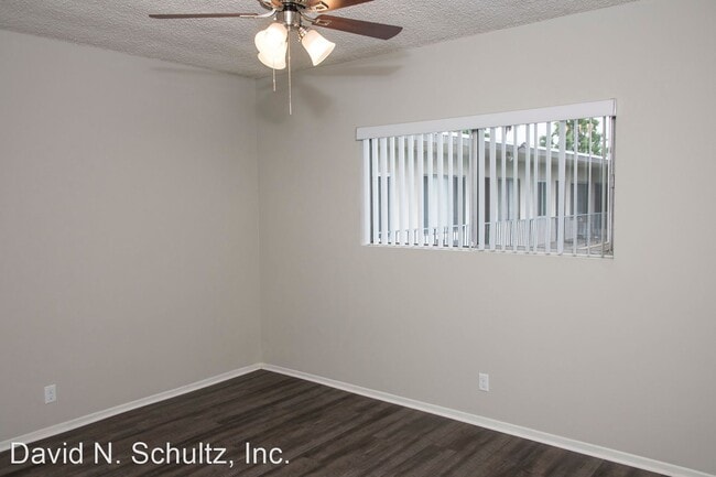 Building Photo - 833 W Foothill Blvd