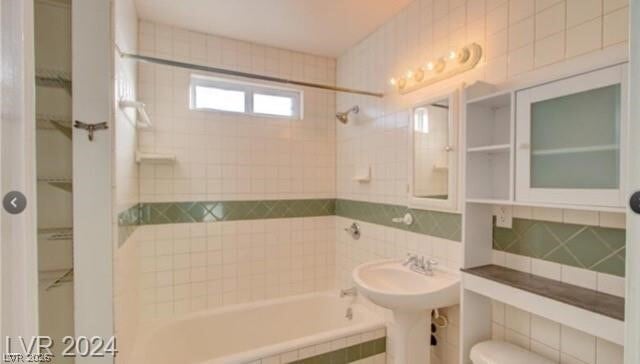 Building Photo - 540 Date St