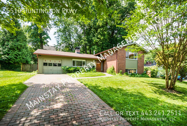 Primary Photo - Updated 4 Bedroom Home in Prime Bethesda L...