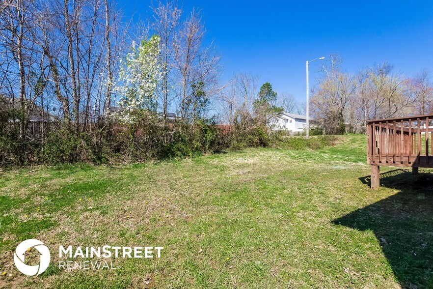 Building Photo - 103 Red Bud Ln