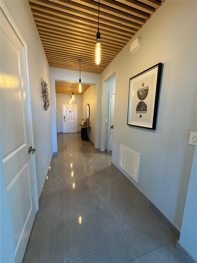 Building Photo - 11031 Redbud Woods Ln