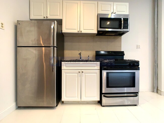Building Photo - 634 Saint Nicholas Avenue