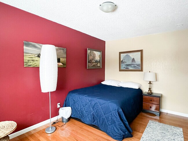 Building Photo - 3609 Rhone Cir