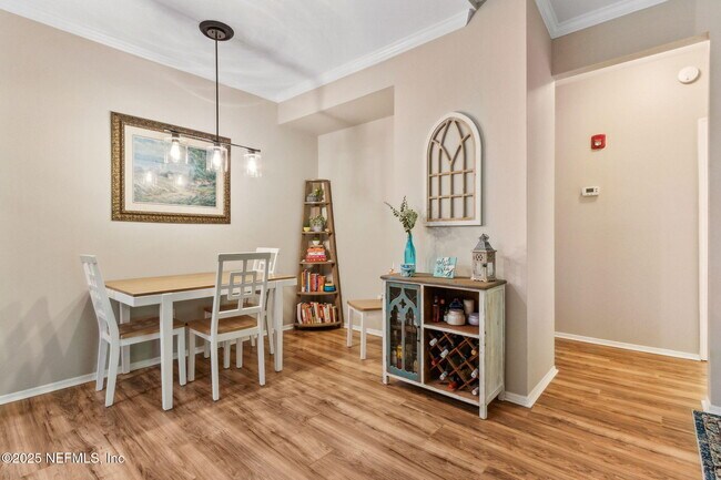 Building Photo - 160 Veracruz Dr