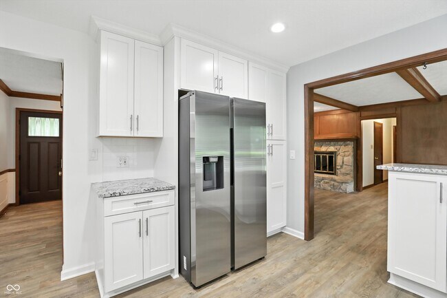 Building Photo - 781 Dayton Dr