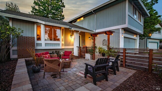 Building Photo - 5270 Arnica Way