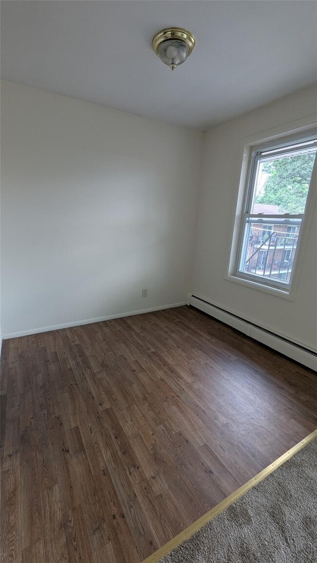 Building Photo - 51 Leroy Pl