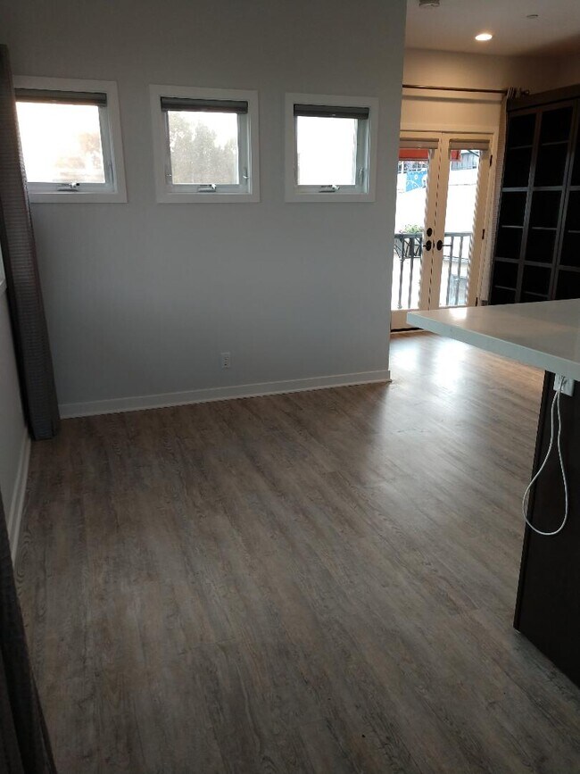 Livingroom - 3534 Wesley St