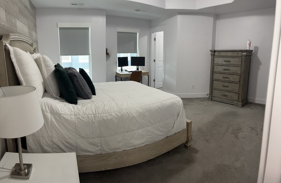 Master Bedroom 3 - 1822 W Torlundy Dr