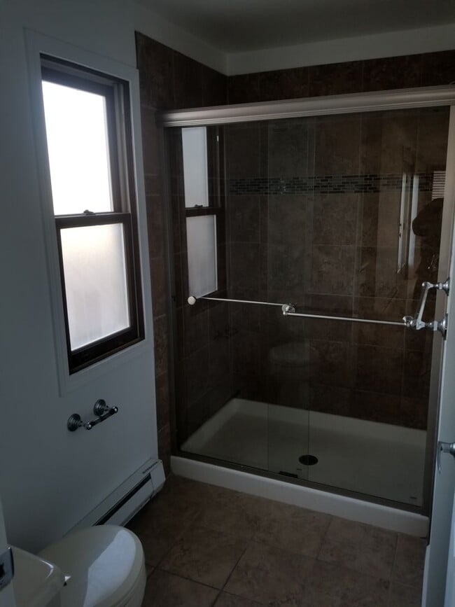 Building Photo - 2836 Troxell Ave