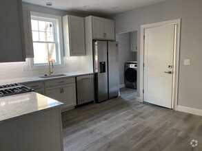 Building Photo - 52 Garfield Ave