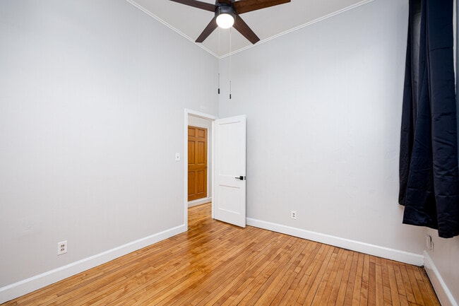 Building Photo - 117 Pearl St