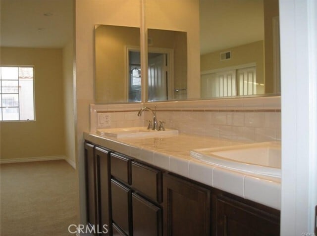 Building Photo - 3101 Plaza del Amo