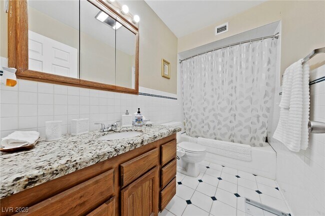 Building Photo - 5518 Avenida Vaquero