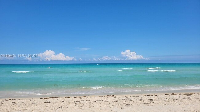 Building Photo - 5401 Collins Ave