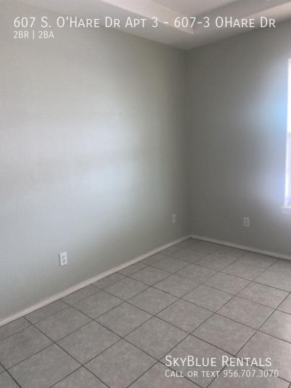 Building Photo - 607 O Hare Dr