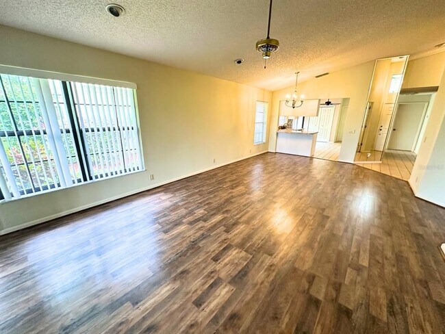 Building Photo - 3023 Silverado Terrace