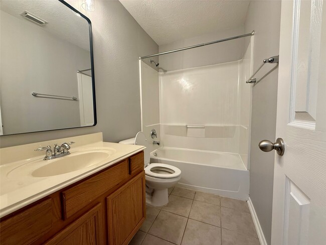 Building Photo - 6733 Hidden Colony Ln