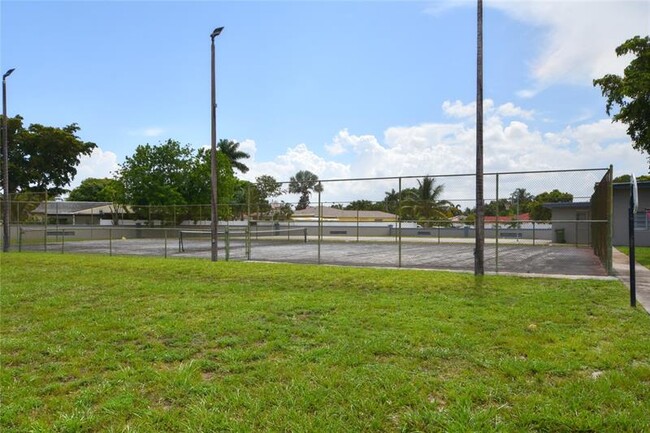 Building Photo - 5385 SW 8th Ct