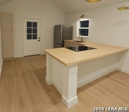 Building Photo - 426 E Woodlawn Ave