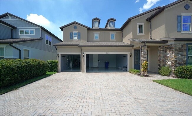 Building Photo - 18824 Birchwood Groves Dr