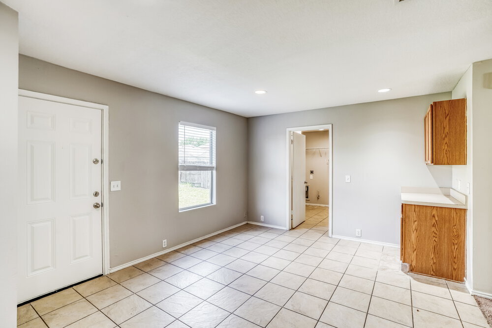 Building Photo - 914 Eagles Glide Dr